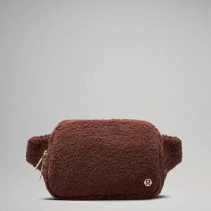Lululemon 2 Liter Fuzzy Fanny Pack